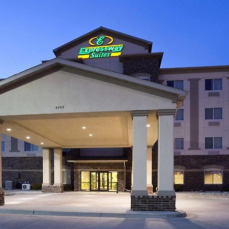 Expressway Suites Fargo Exterior foto