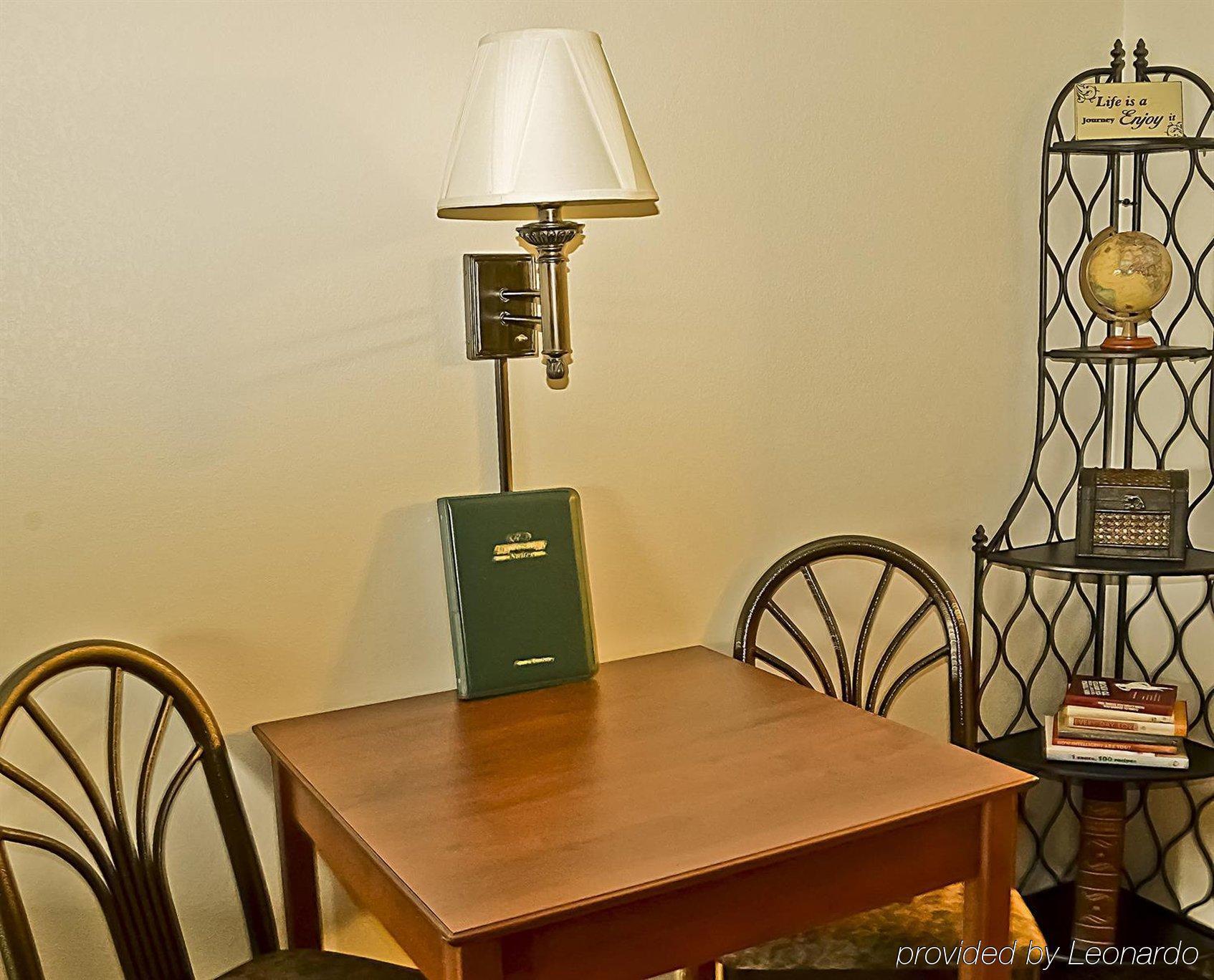 Expressway Suites Fargo Habitación foto